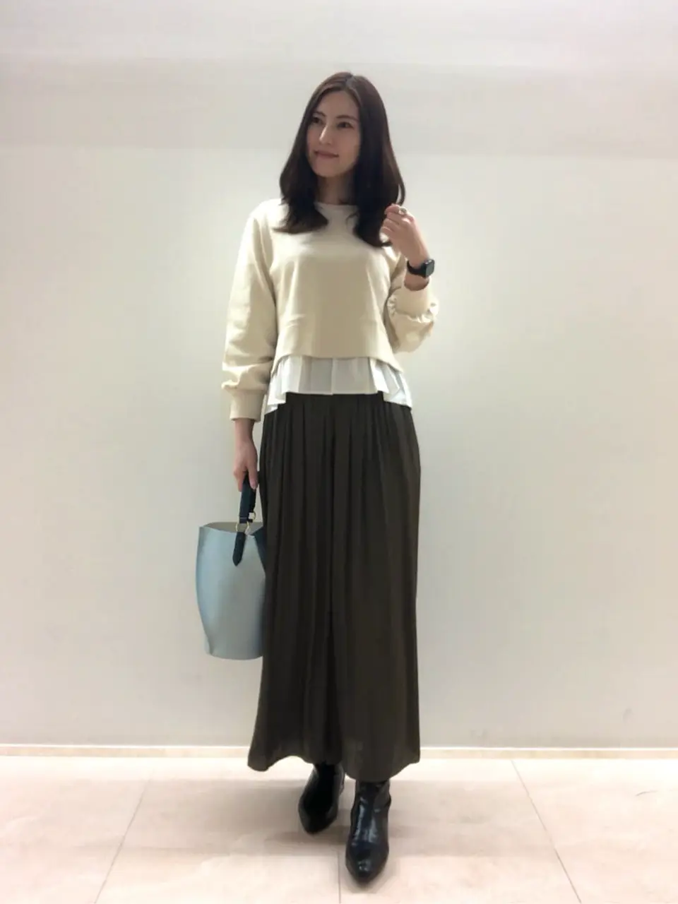 組曲 岩田 コーディネート画像