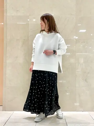 組曲 井上 コーディネート画像