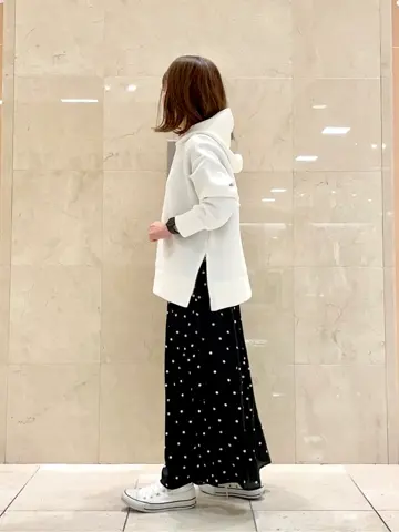 組曲 井上 コーディネート画像