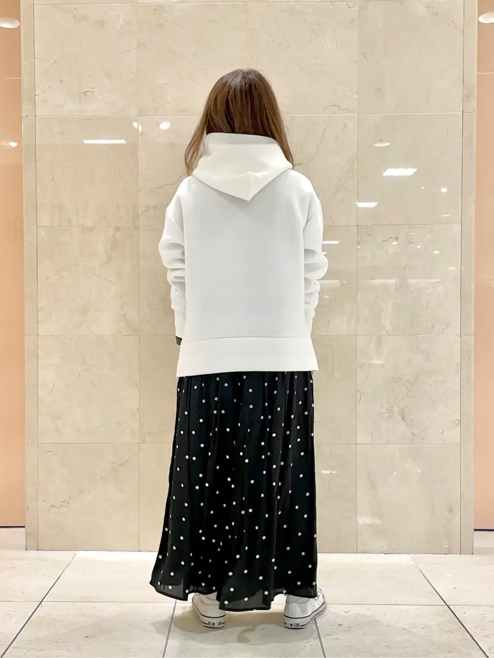 組曲 井上 コーディネート画像