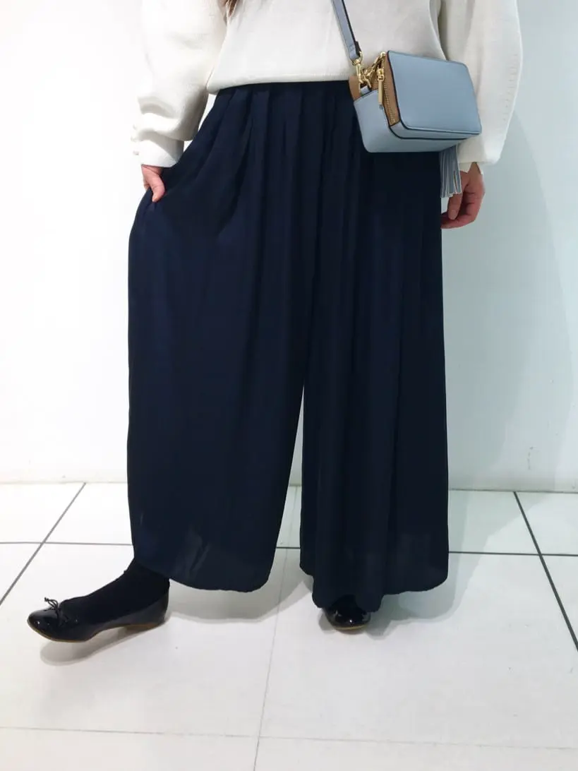 組曲 スタッフ コーディネート画像