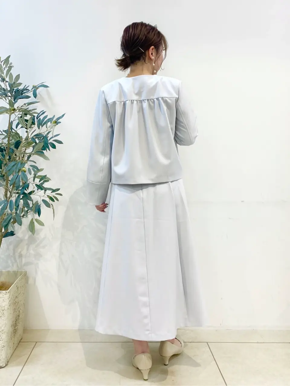 組曲 石井 コーディネート画像