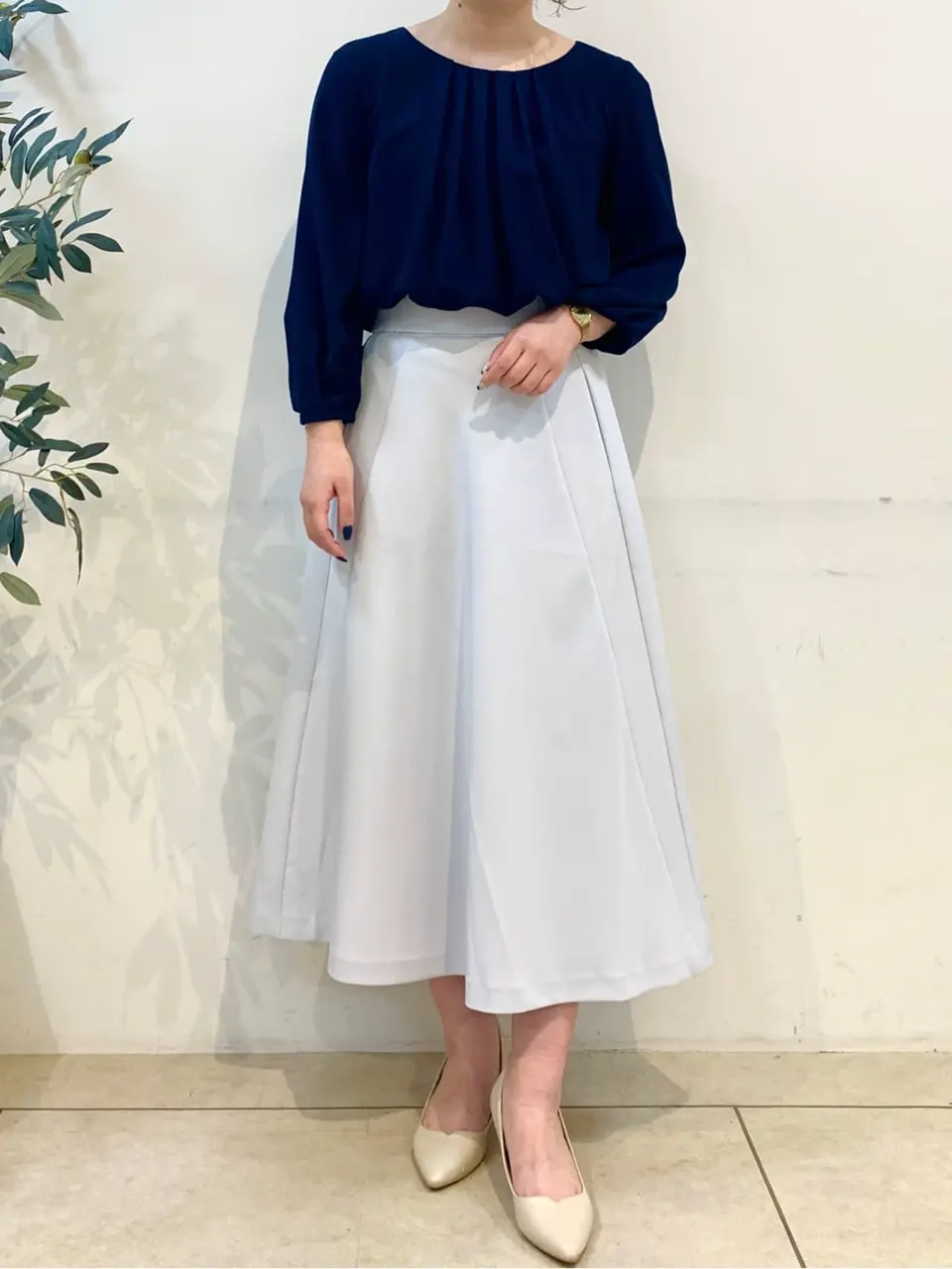 組曲 石井 コーディネート画像