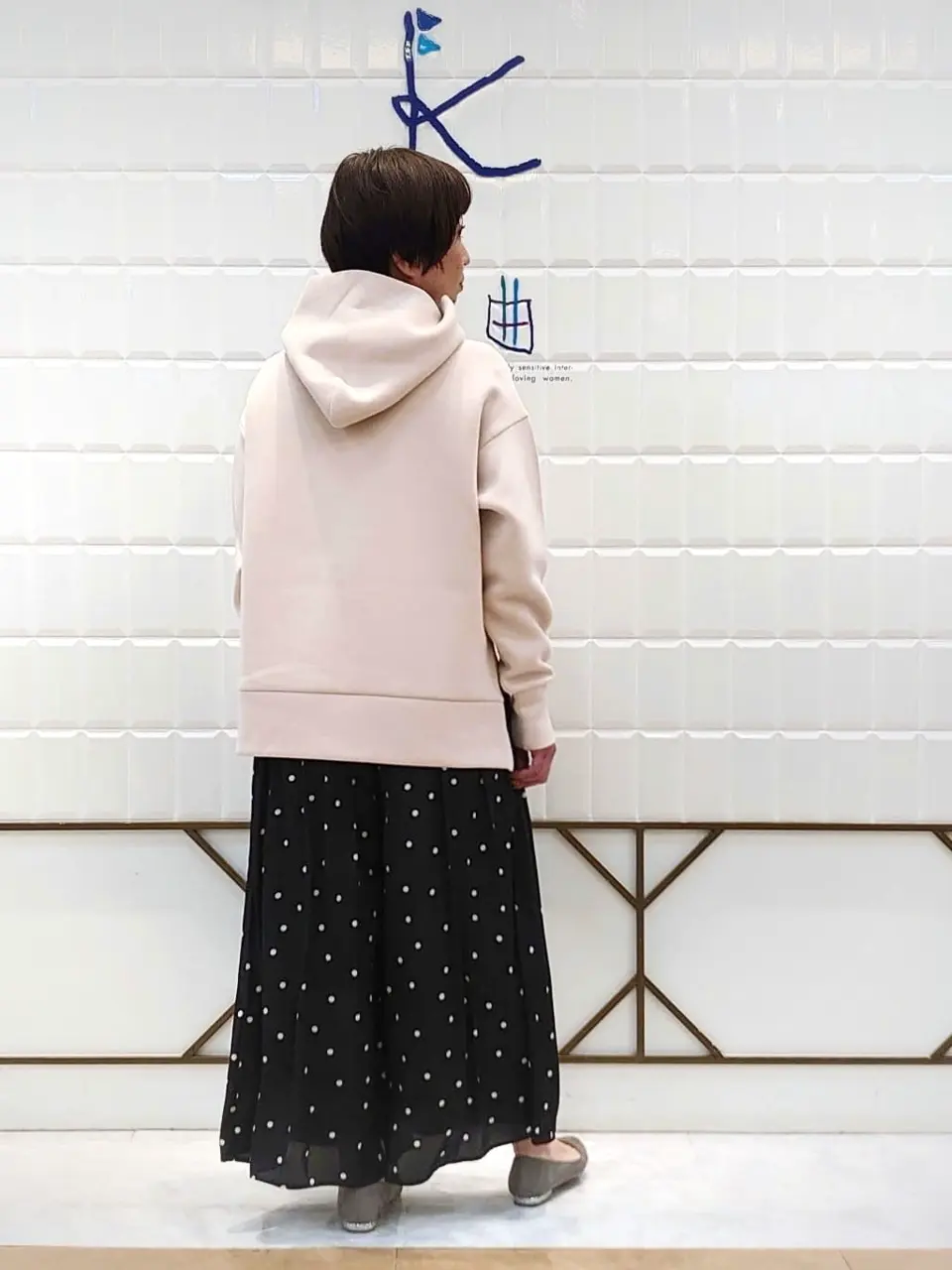 組曲 井上 コーディネート画像