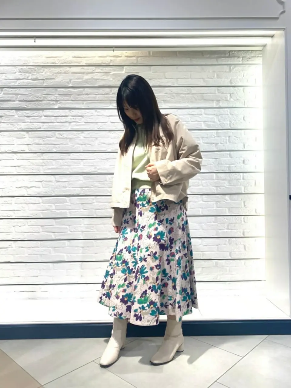 組曲 スタッフ コーディネート画像