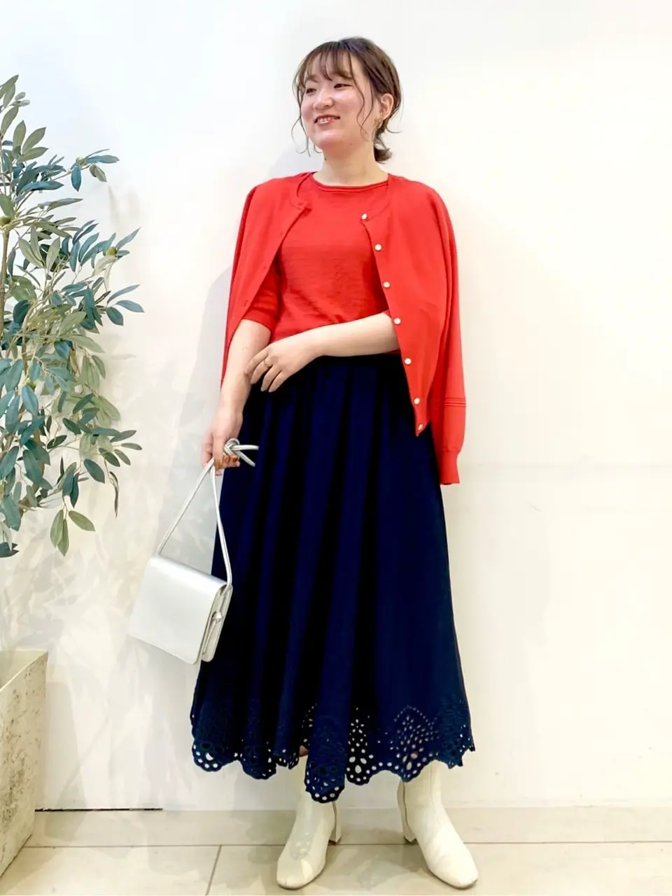 組曲 石井 コーディネート画像