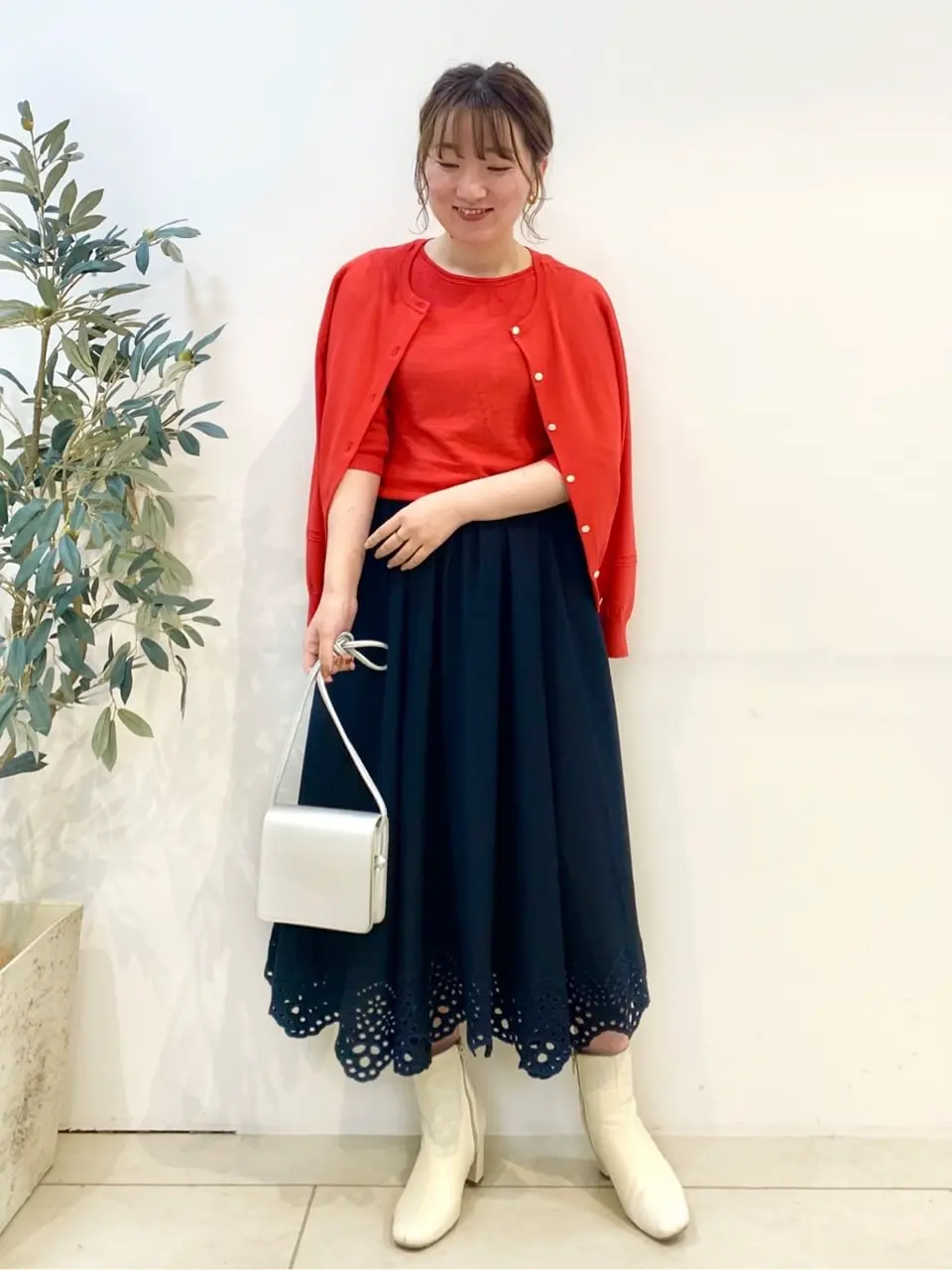 組曲 石井 コーディネート画像