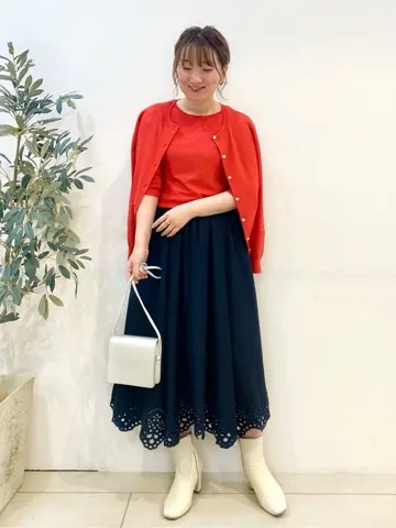 組曲 石井 コーディネート画像