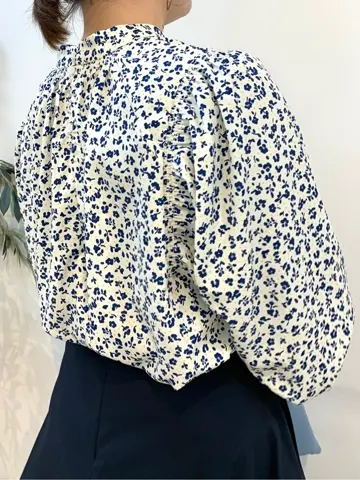 組曲 石井 コーディネート画像