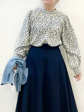 組曲 石井 コーディネート画像