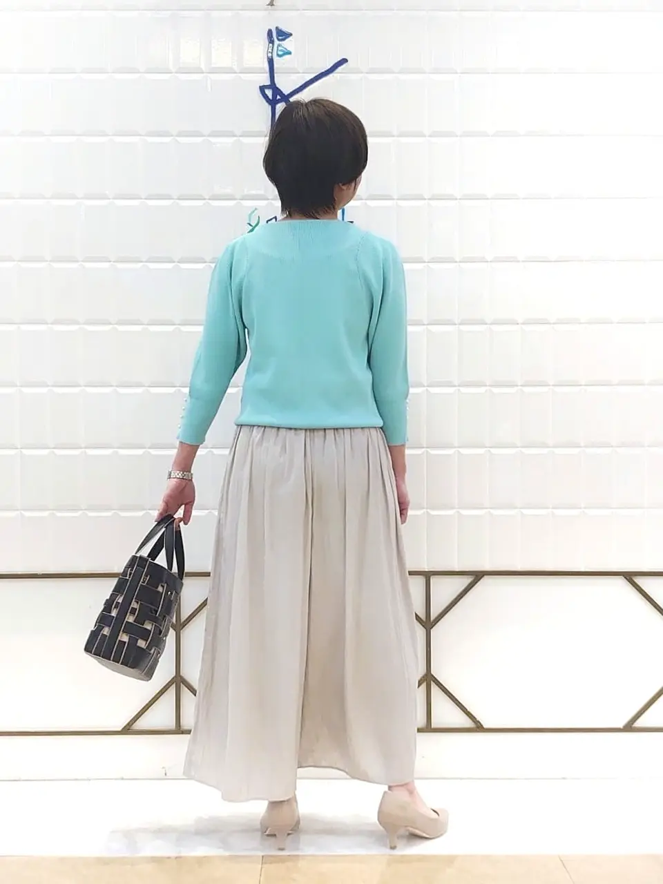 組曲 井上 コーディネート画像