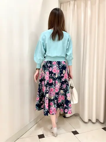 組曲 金井 コーディネート画像