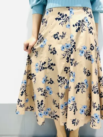 組曲 岡本 コーディネート画像