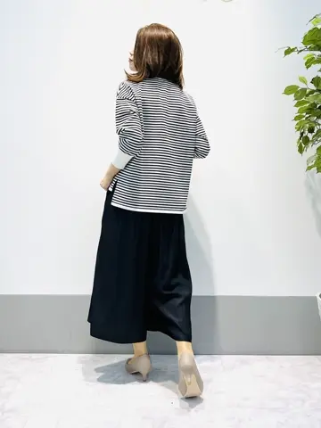 組曲 岡本 コーディネート画像