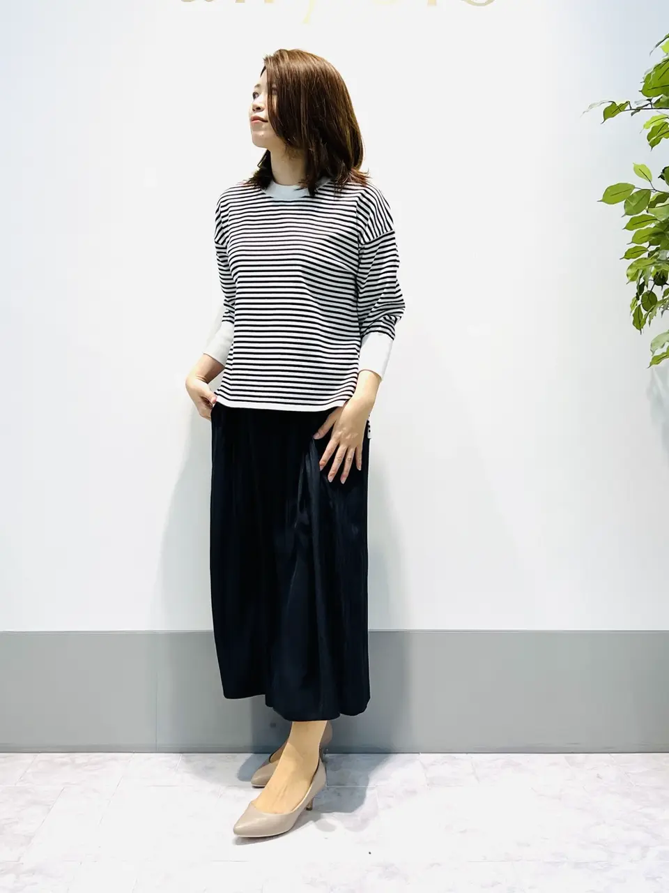 組曲 岡本 コーディネート画像