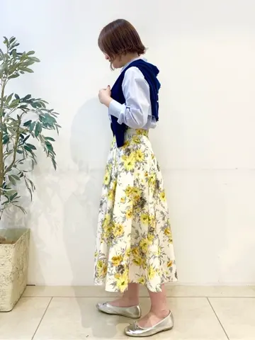 組曲 石井 コーディネート画像