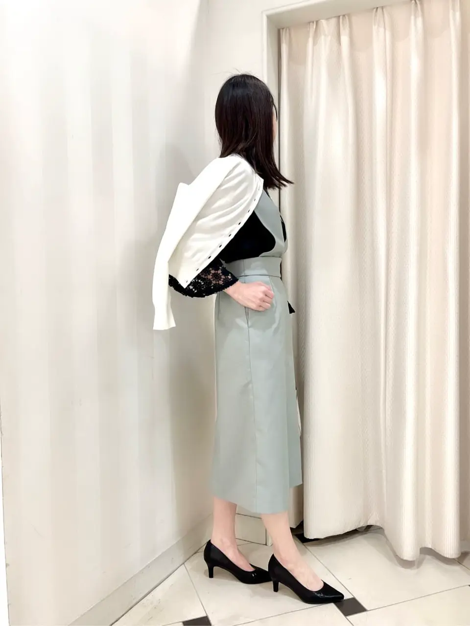 組曲 金井 コーディネート画像