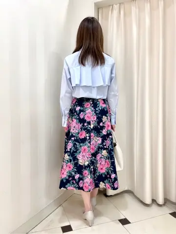 組曲 金井 コーディネート画像