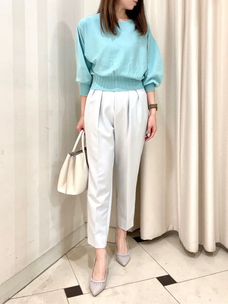 組曲 金井 コーディネート画像