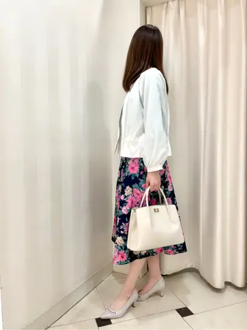 組曲 金井 コーディネート画像