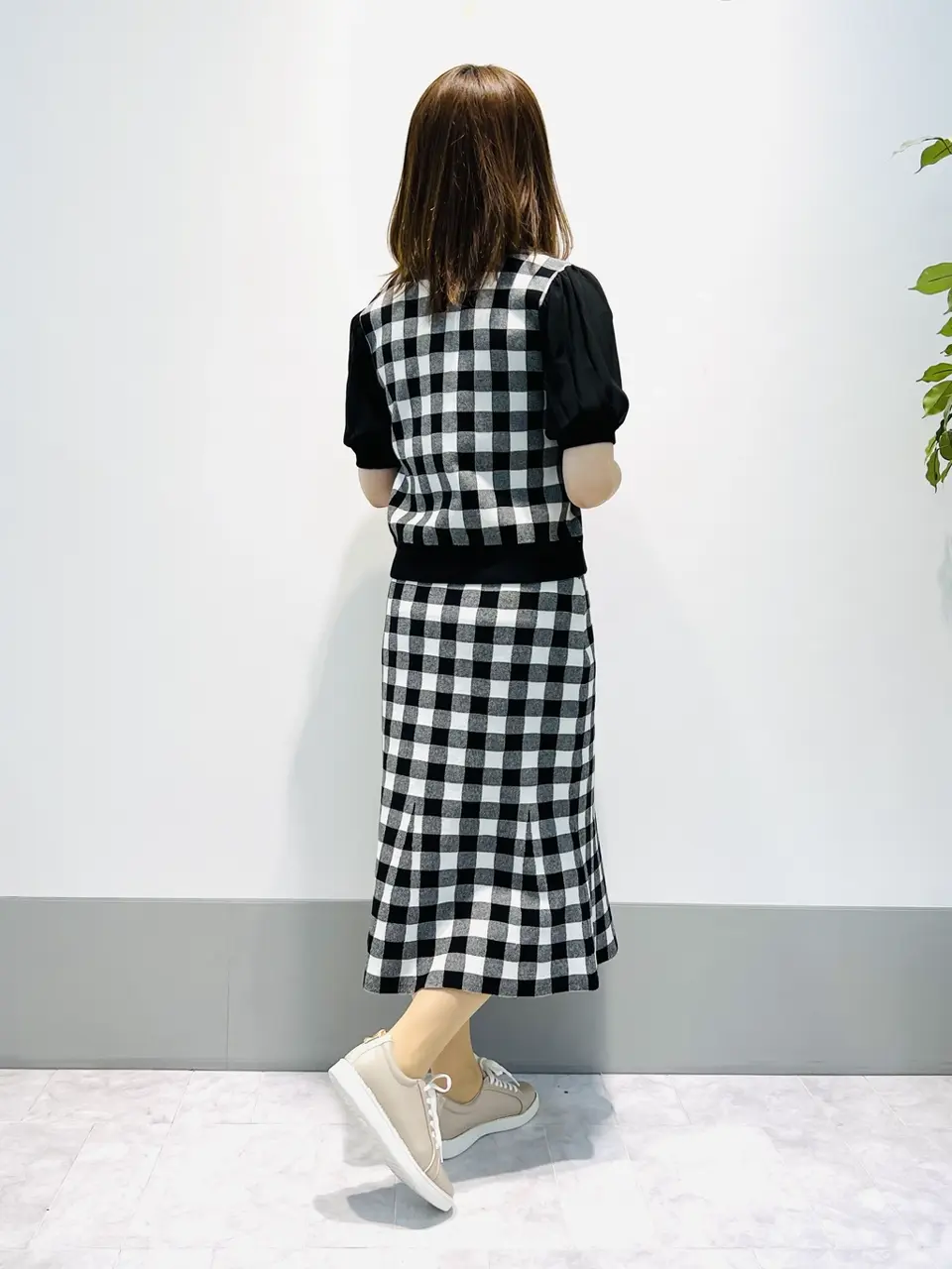 組曲 岡本 コーディネート画像