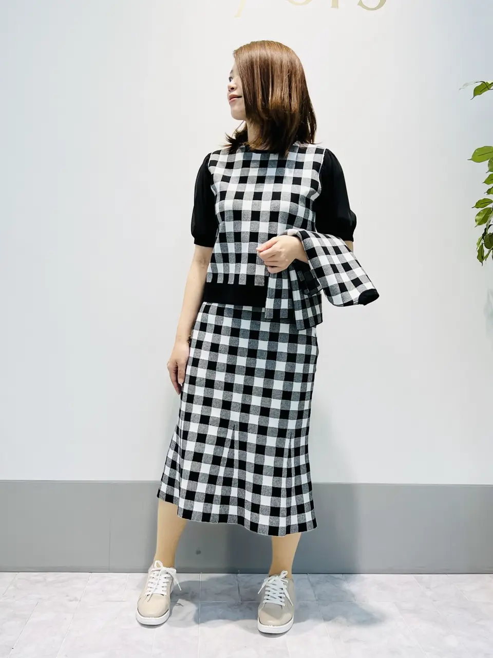 組曲 岡本 コーディネート画像