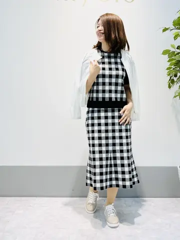 組曲 岡本 コーディネート画像