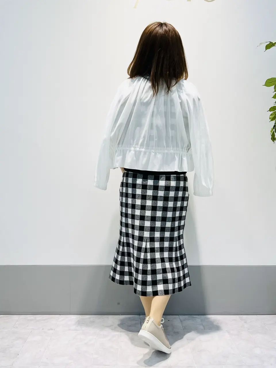 組曲 岡本 コーディネート画像