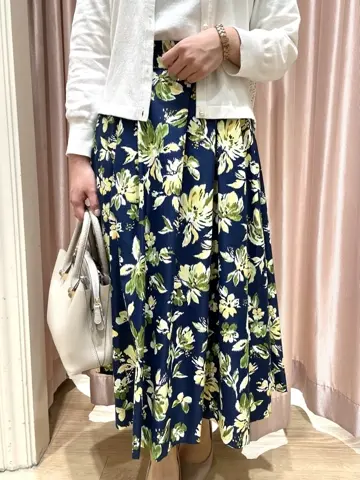 組曲 スタッフ コーディネート画像