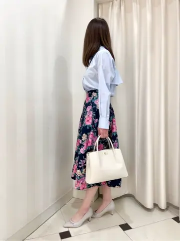 組曲 金井 コーディネート画像