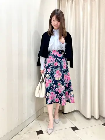 組曲 金井 コーディネート画像