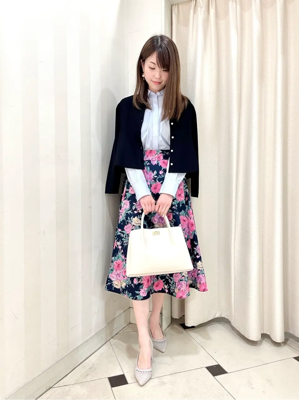 組曲 金井 コーディネート画像