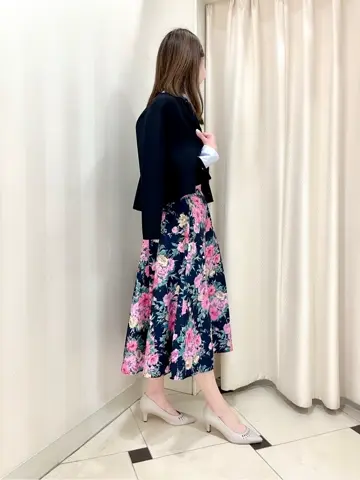 組曲 金井 コーディネート画像