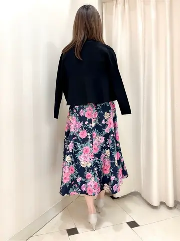 組曲 金井 コーディネート画像