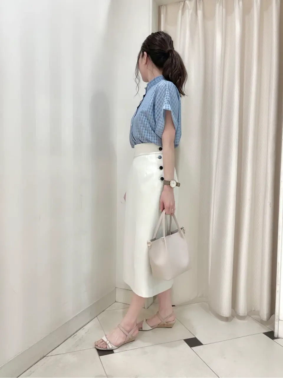 組曲 金井 コーディネート画像