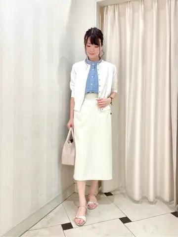 組曲 金井 コーディネート画像