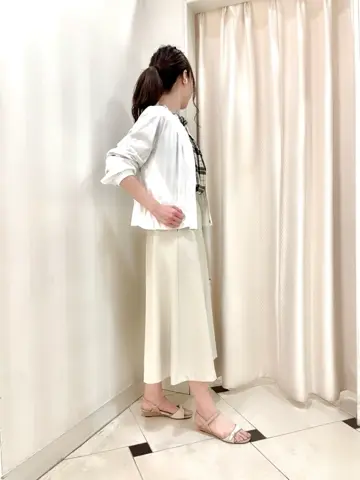 組曲 金井 コーディネート画像