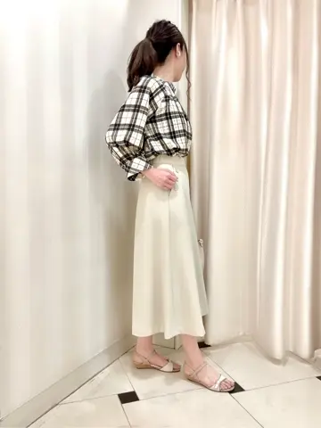 組曲 金井 コーディネート画像