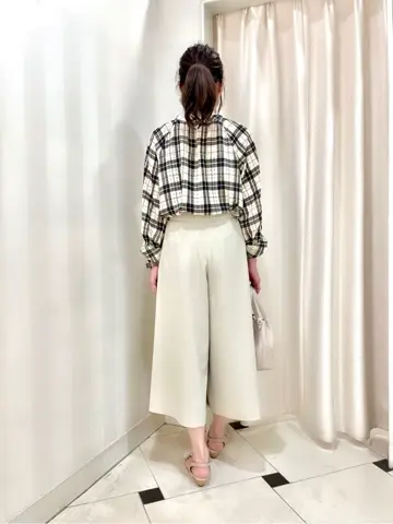 組曲 金井 コーディネート画像