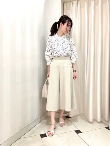 組曲 金井 コーディネート画像