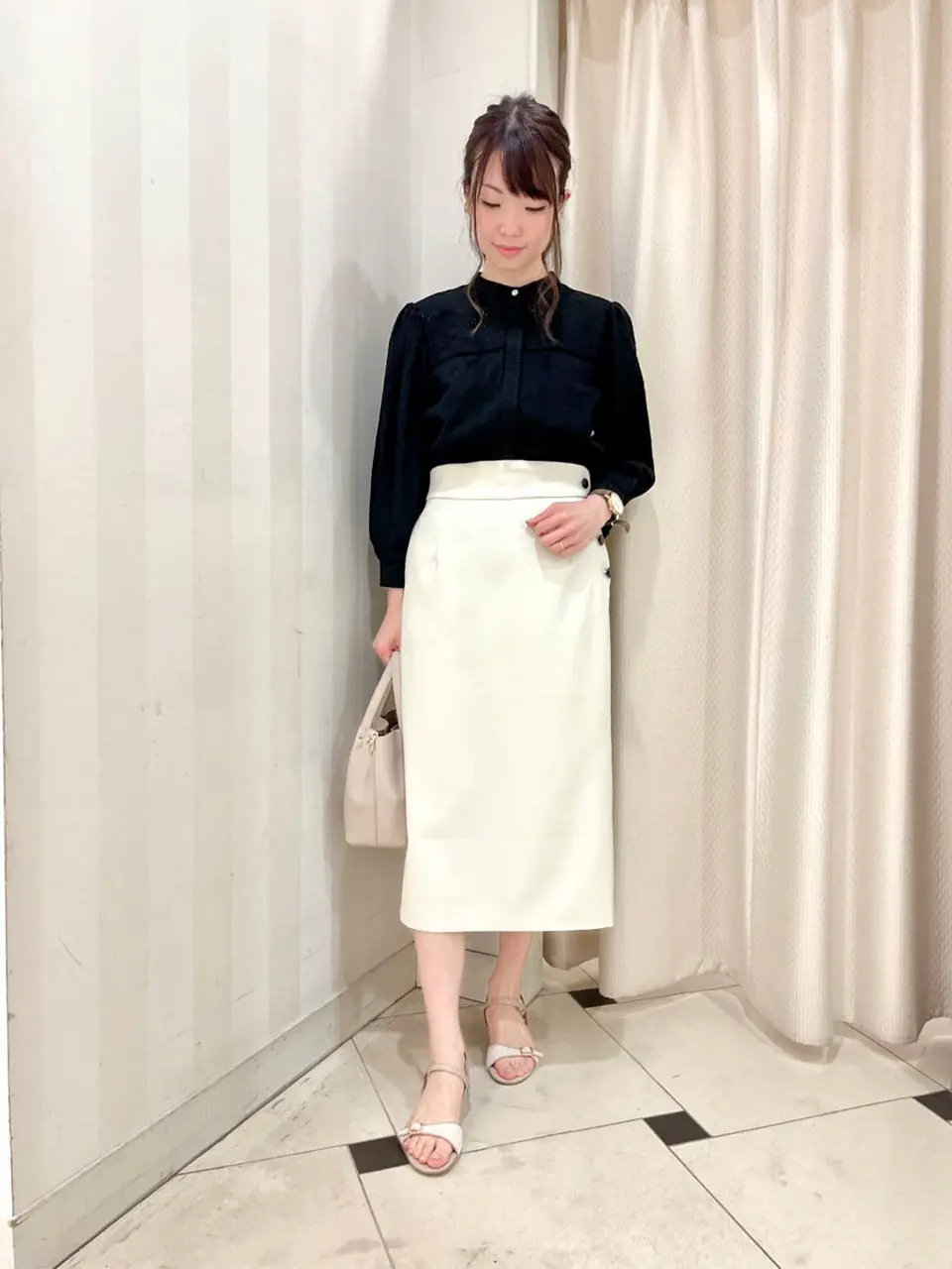 組曲 金井 コーディネート画像