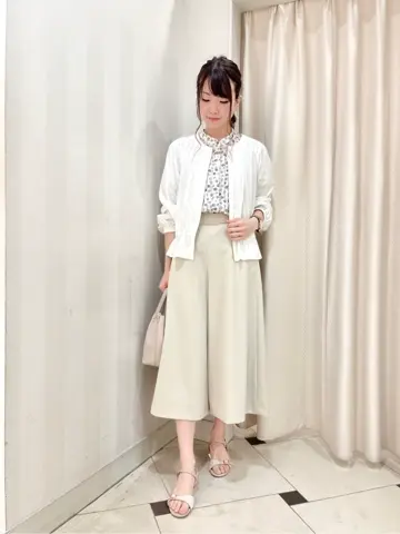 組曲 金井 コーディネート画像