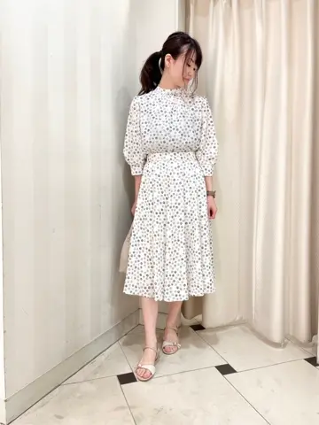 組曲 金井 コーディネート画像