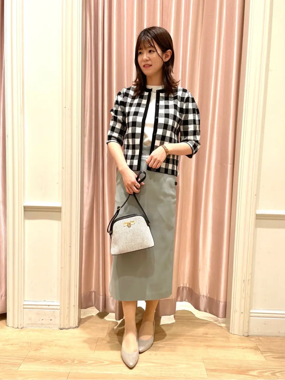 組曲 スタッフ コーディネート画像