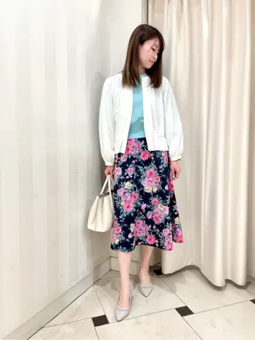 組曲 金井 コーディネート画像