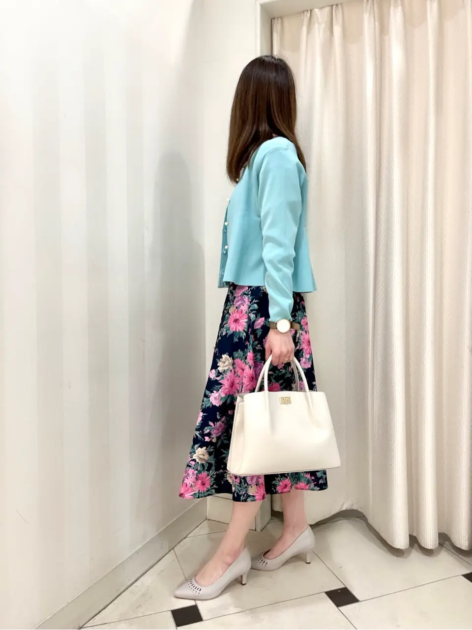 組曲 金井 コーディネート画像