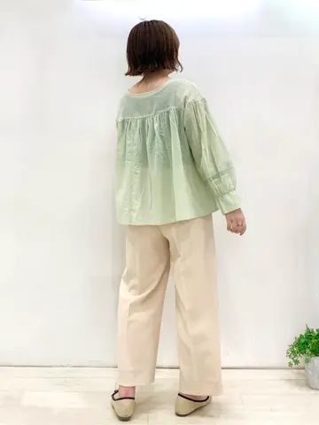 組曲 石井 コーディネート画像