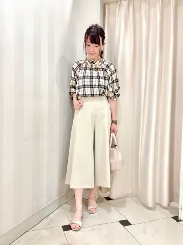 組曲 金井 コーディネート画像