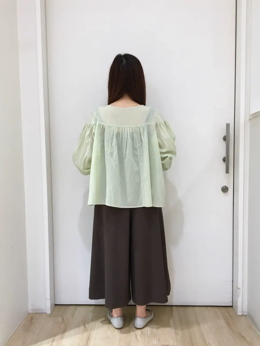 組曲 スタッフ コーディネート画像