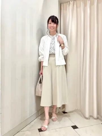 組曲 金井 コーディネート画像